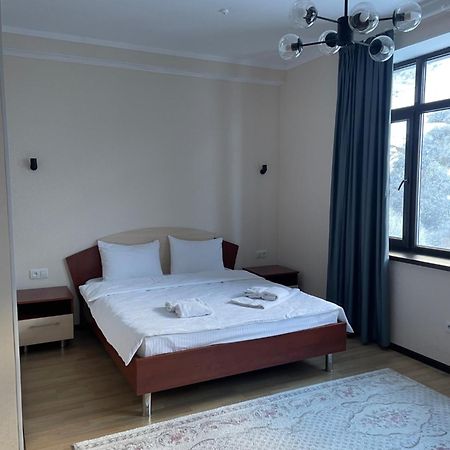 Issyk Ata Retreat Hotel Gorno-Serafimovka Exterior photo